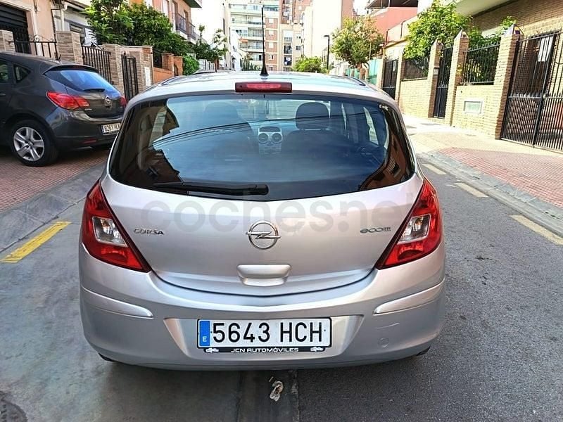 Usado Opel Corsa 95 CV (69 kW) 2011 Gris / plata Utilitario