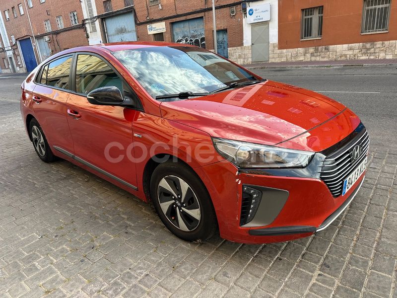 Granate Usado 2018 Hyundai Ioniq Berlina | 7800 € (Super precio) - Imagen 1/4