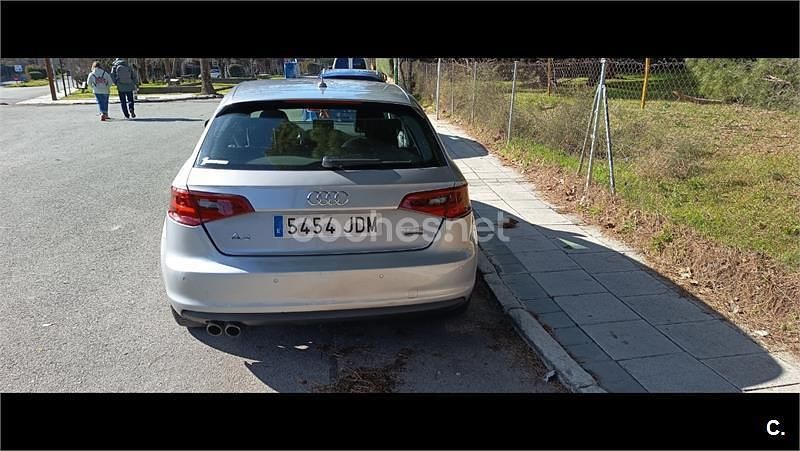 Usado Audi A3 Advanced 180 CV (132 kW) 2015 Gris / plata Berlina