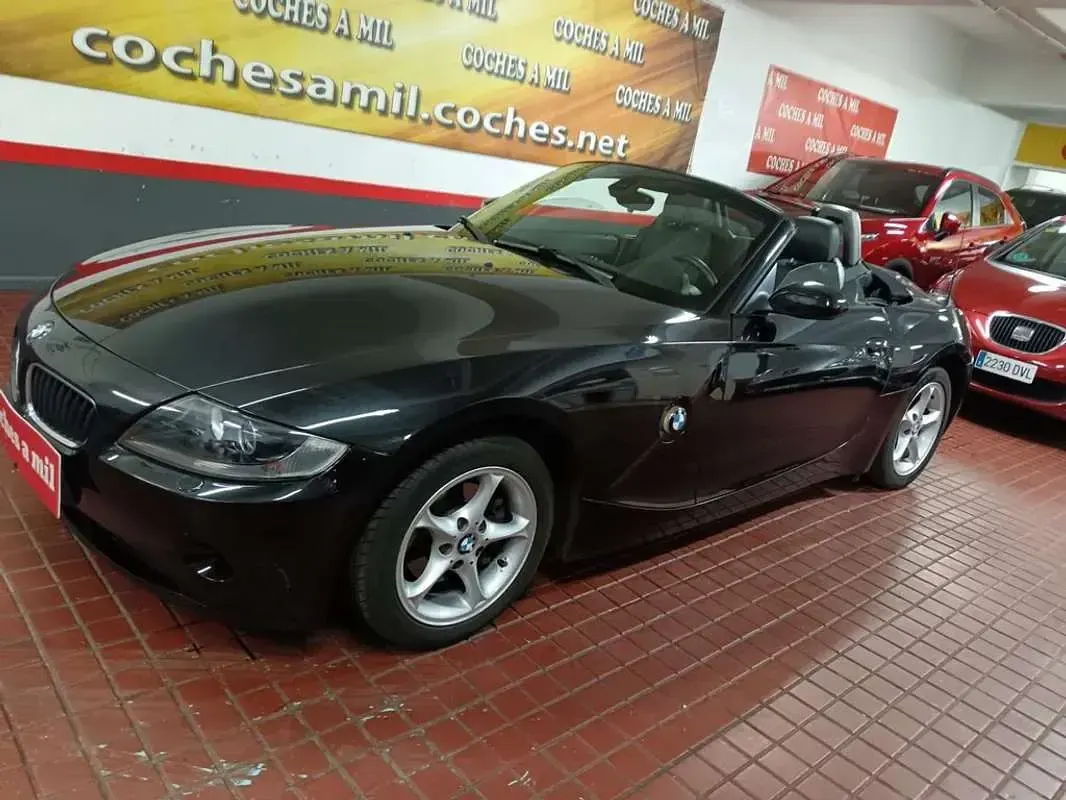 Usado BMW Z4 170 CV (125 kW) 2005 Negro Descapotable