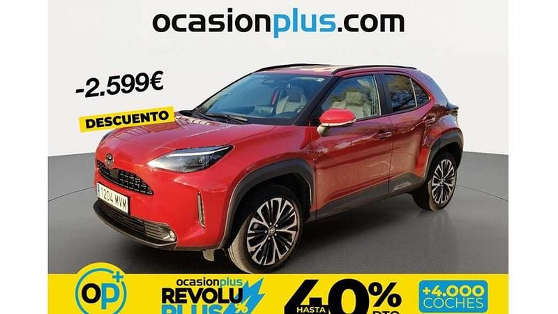 Usado Toyota Yaris Cross Style 132 CV (97 kW) 2024 Rojo SUV
