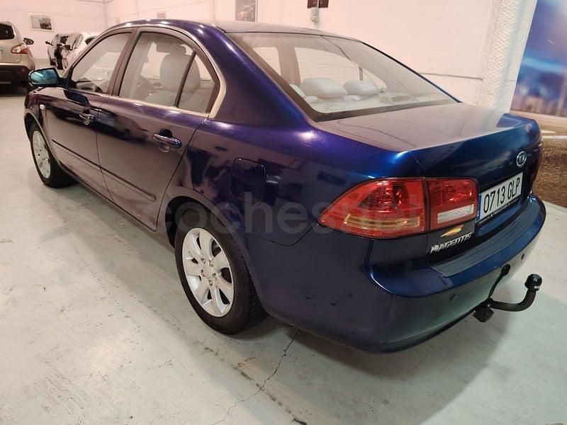 Usado Kia Magentis Active 140 CV (102 kW) 2009 Azul Berlina