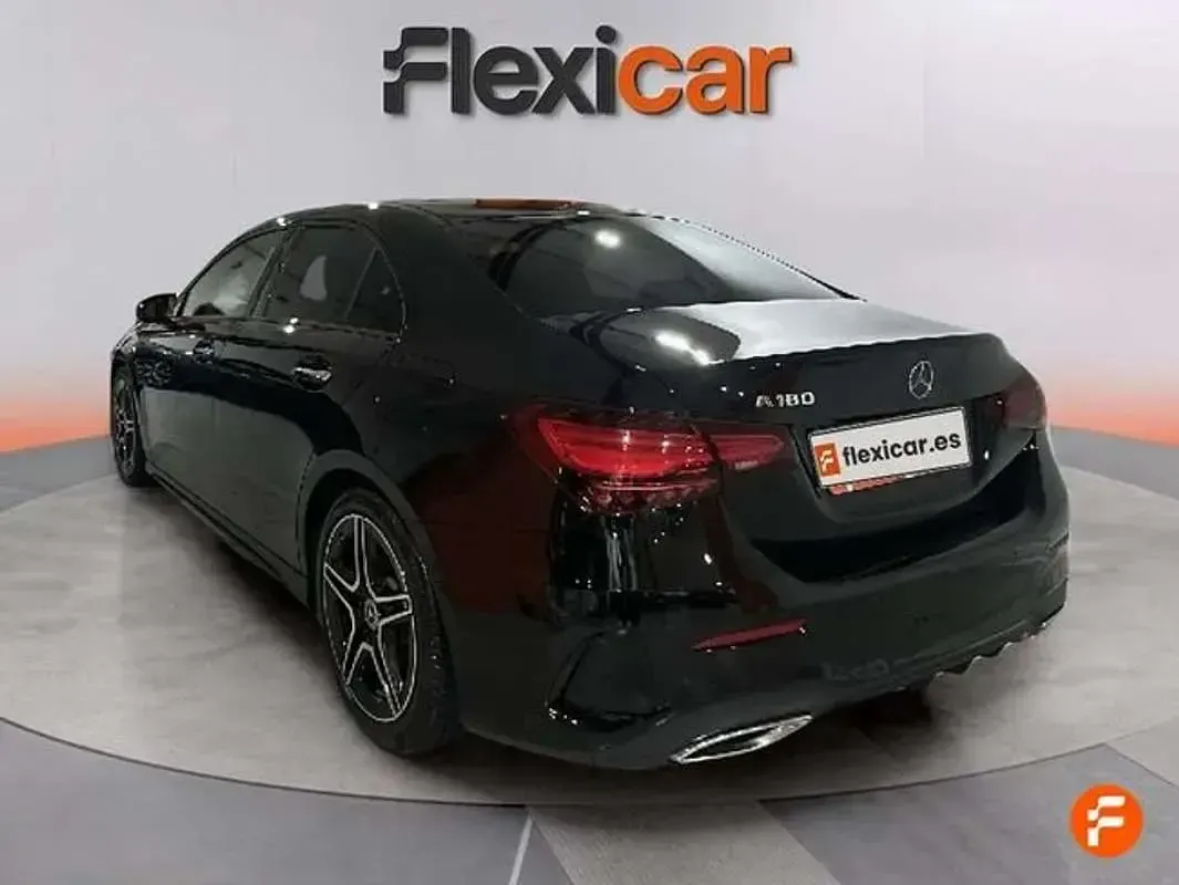 Usado Mercedes A250 218 CV (160 kW) 2023 Negro Berlina