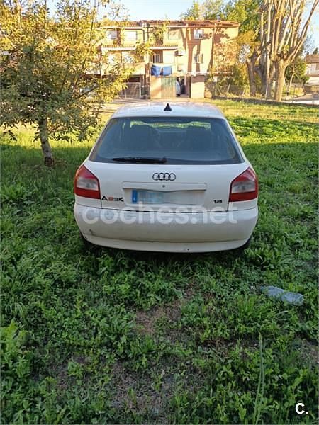Usado Audi A3 Ambition 125 CV (91 kW) 2001 Blanco Utilitario