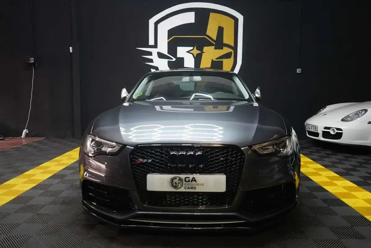 Usado Audi RS5 450 CV (330 kW) 2013 Negro Coupe