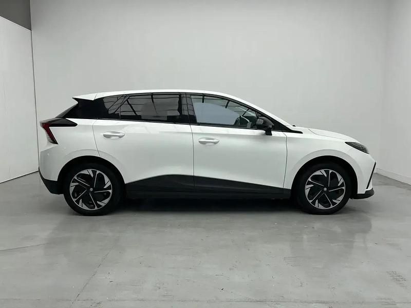 Usado MG MG4 EV Luxury 150 kW (204 HP) 2023 Branco Citadino