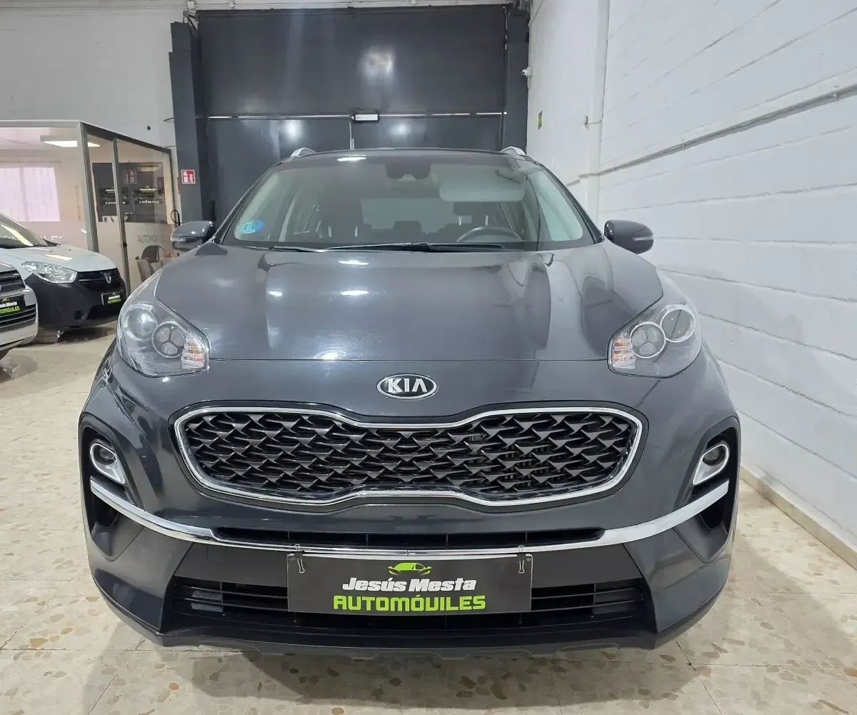 Usado Kia Sportage 116 CV (85 kW) 2021 Gris SUV