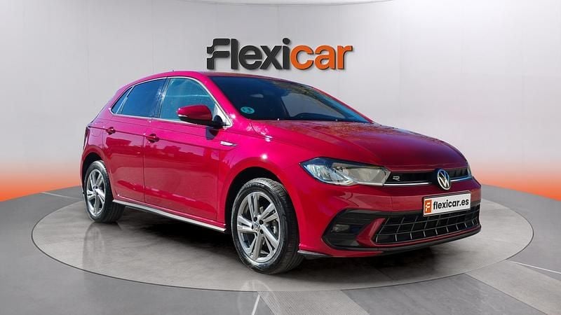 Usado VW Polo R-line 95 CV (69 kW) 2022 Rojo Utilitario