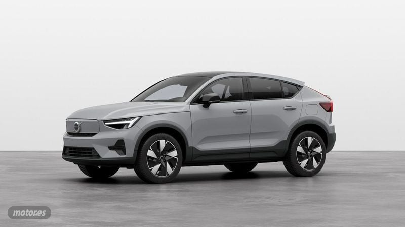Gris Nuevo 2025 Volvo EC40 Core SUV | 41.500 € - Imagen 1/4