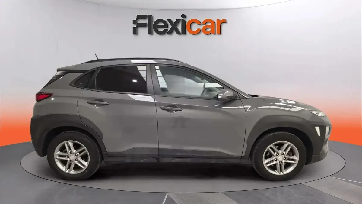 Usado Hyundai Kona 120 CV (88 kW) 2018 Gris SUV