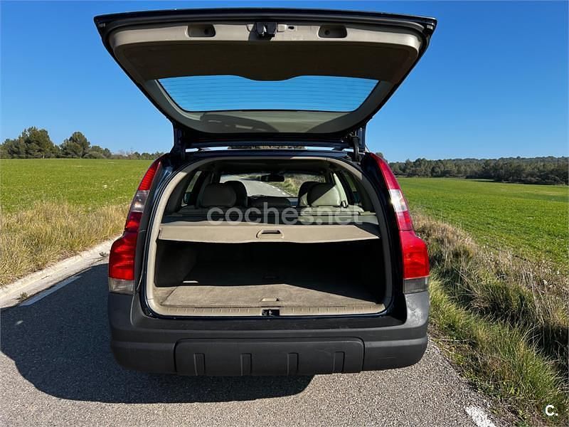 Begagnad Volvo XC70 210 HK (154 kW) 2004 Blå Kombi