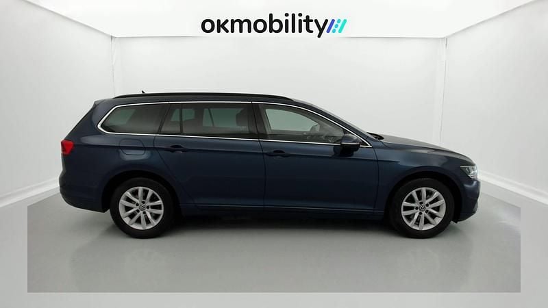 Usado VW Passat Business 150 HP (110 kW) 2021 Azul Carrinha