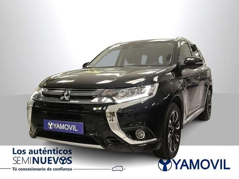 Negro Usado 2018 Mitsubishi Outlander P-HEV SUV | 17.450 € (Buen precio) - Imagen 1/4