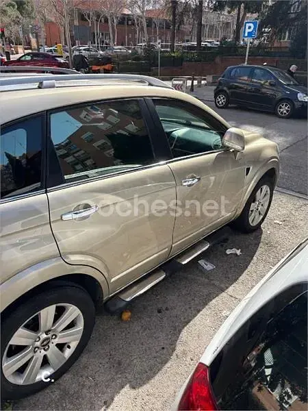 Usado Chevrolet Captiva 150 CV (110 kW) 2007 Beige SUV