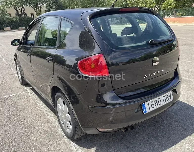 Usado Seat Altea Stylance 140 CV (102 kW) 2008 Negro Monovolumen