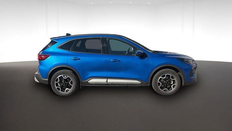 Usado Ford Kuga Active 243 CV (178 kW) 2025 Azul desert island SUV