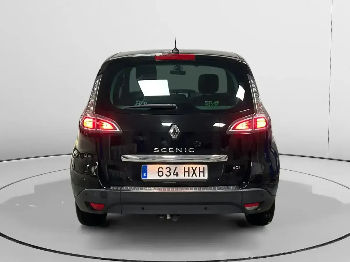 Usado Renault Scenic E-Tech Dynamique 110 CV (80 kW) 2014 Negro