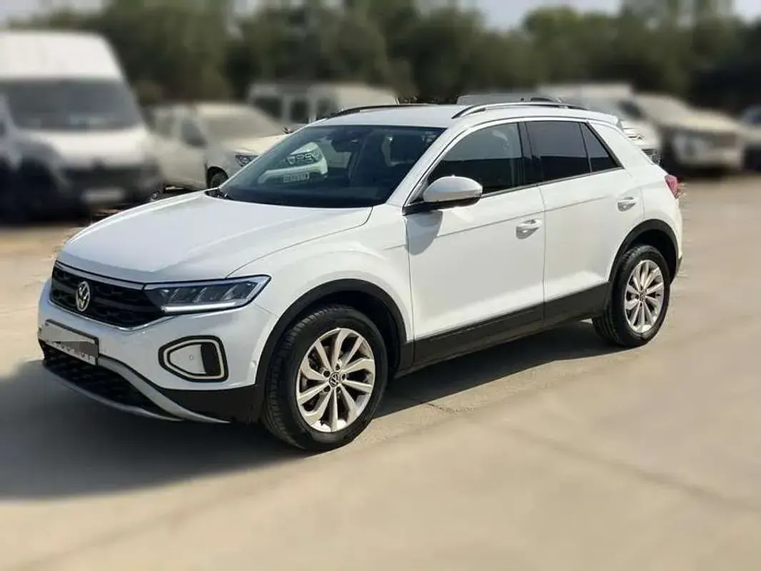Usado VW T-Roc Life 110 CV (80 kW) 2023 Blanco SUV