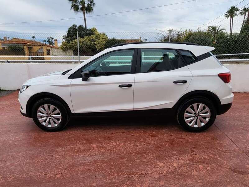 Usado Seat Arona Reference 90 CV (66 kW) 2019 Blanco SUV
