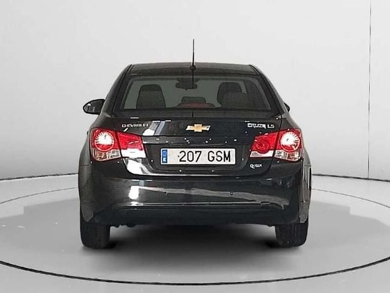 Usado Chevrolet Cruze LS 125 CV (91 kW) 2009 Blanco Utilitario