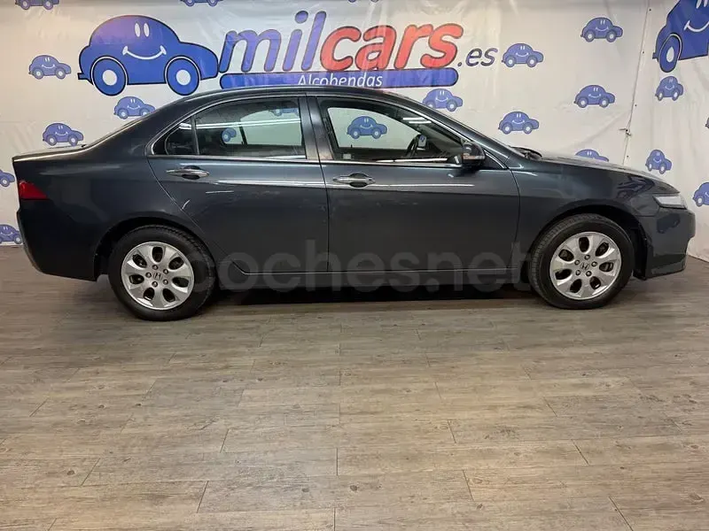 Usado Honda Accord Sport 140 CV (102 kW) 2006 Azul Berlina