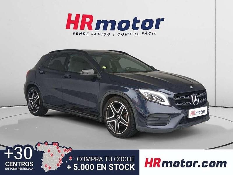 Usado Mercedes GLA200 AMG line 137 CV (100 kW) 2018 Azul SUV