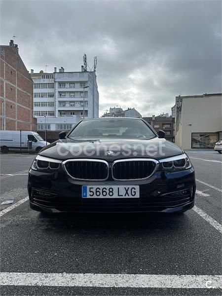 Negro Usado 2018 BMW 530e iPerformance Berlina | 23.900 € (Precio justo) - Imagen 1/4