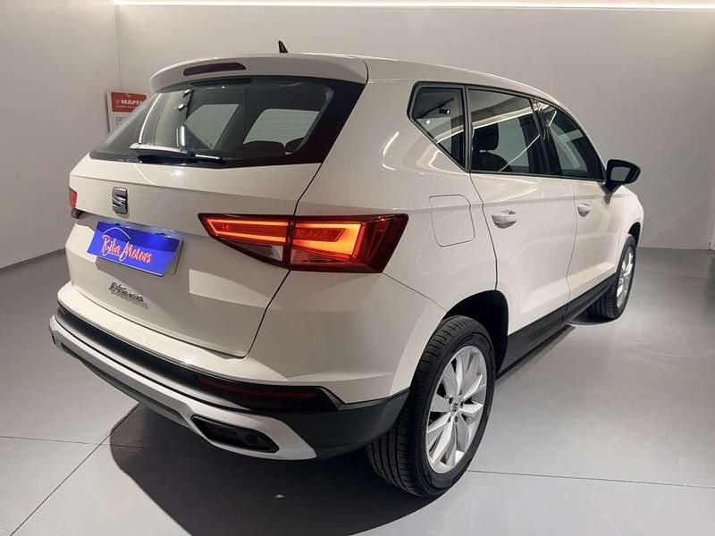 Begagnad Seat Ateca Style 110 HK (80 kW) 2023 Vit SUV