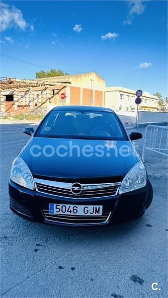 Usado Opel Astra Sport 120 CV (88 kW) 2008 Negro Berlina
