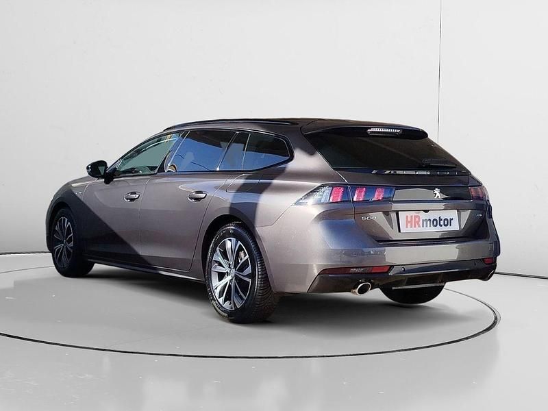 Usado Peugeot 508 Active 225 CV (165 kW) 2022 Violeta / lila Familiar