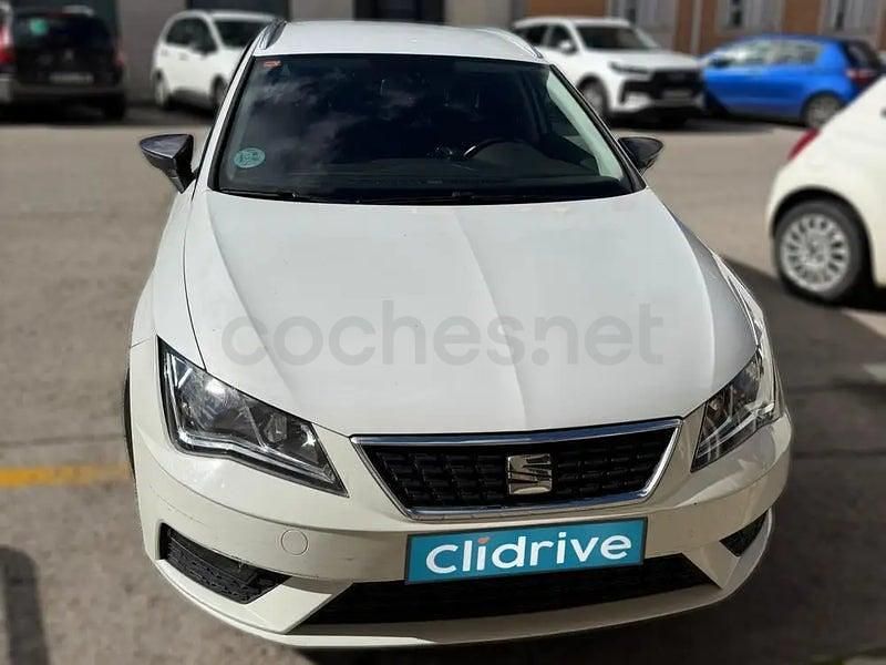 Usado Seat Leon Style 115 CV (84 kW) 2017 Blanco Familiar