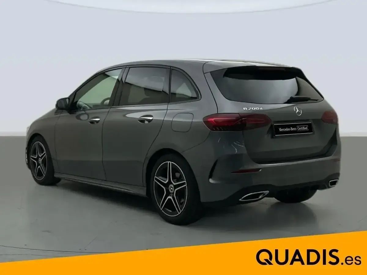 Usado Mercedes B200 150 CV (110 kW) 2025 Gris Utilitario
