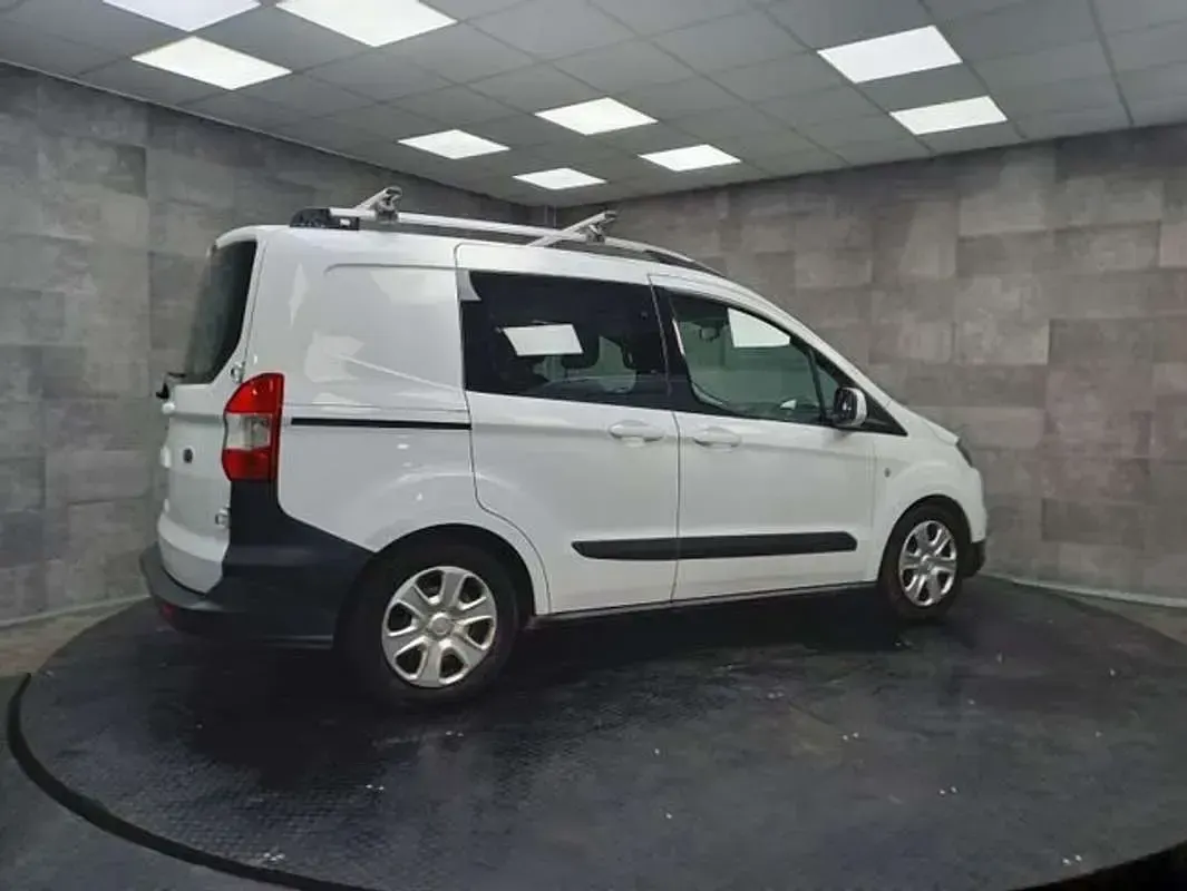 Usado Ford Transit Trend 102 CV (75 kW) 2020 Blanco Van