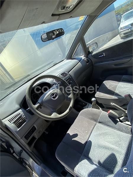 Usado Mazda Premacy Exclusive 90 CV (66 kW) 2002 Gris / plata Monovolumen