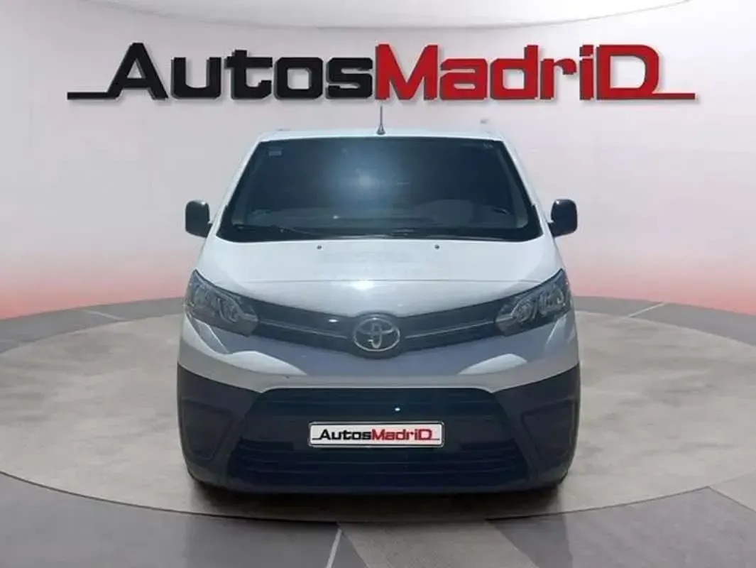 Usado Toyota Proace Comfort 122 CV (89 kW) 2018 Blanco Monovolumen