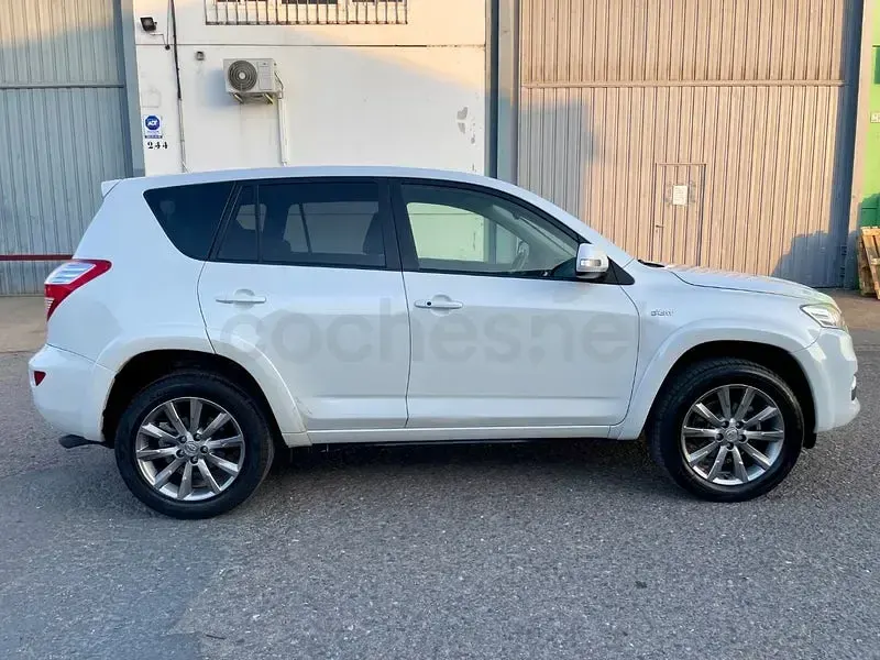 Usado Toyota RAV4 Advance 150 CV (110 kW) 2012 Blanco SUV