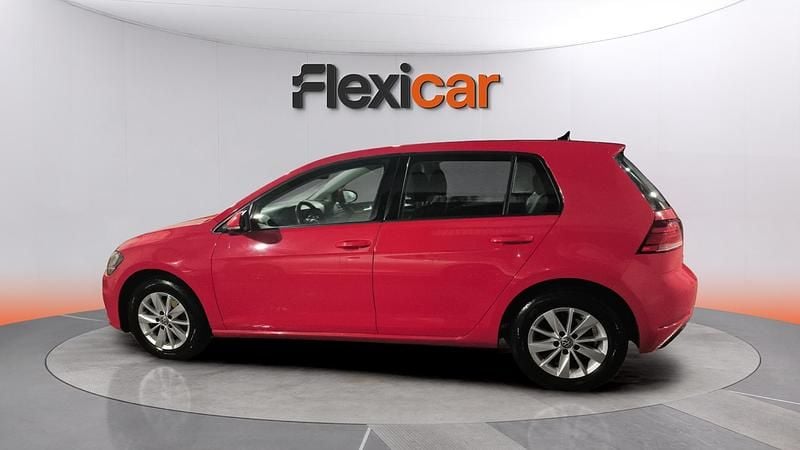 Usado VW Golf VII Advance 116 CV (85 kW) 2019 Rojo Familiar