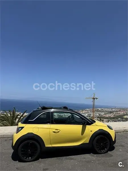 Usado Opel Adam Rocks 87 CV (63 kW) 2016 Amarillo Utilitario