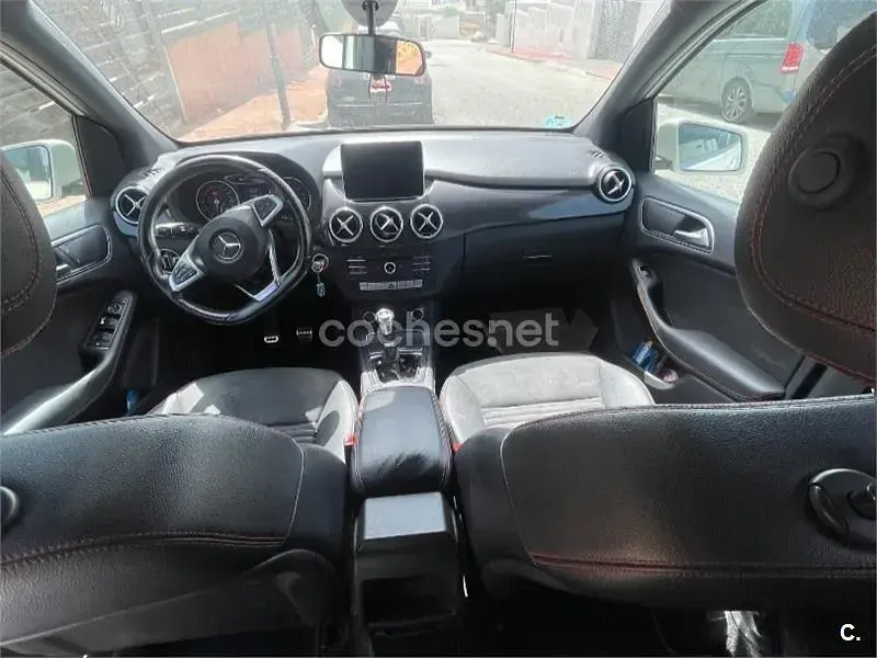 Usado Mercedes B180 109 CV (80 kW) 2015 Blanco Utilitario