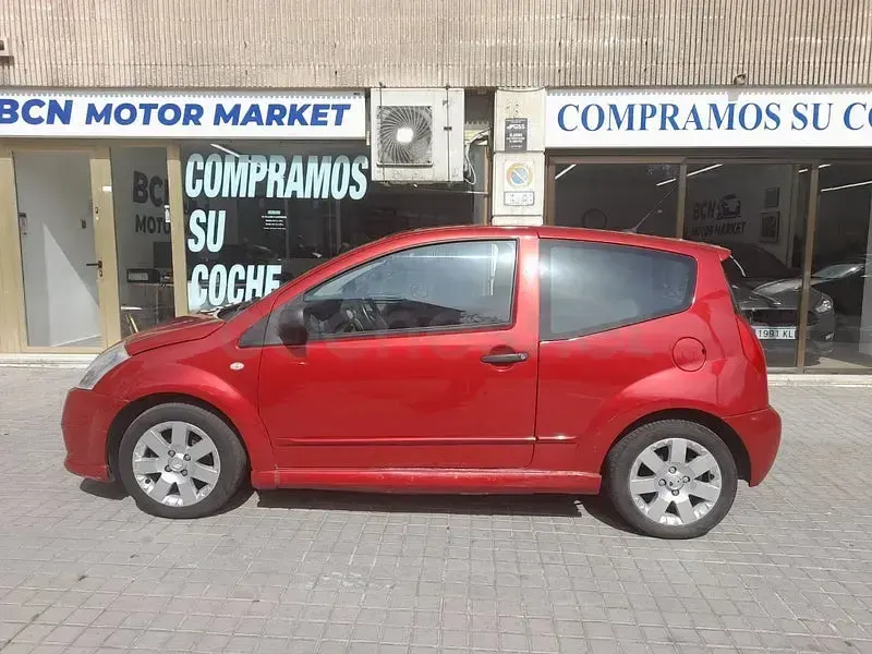 Usado Citroën C2 Furio 75 CV (55 kW) 2004 Granate Utilitario