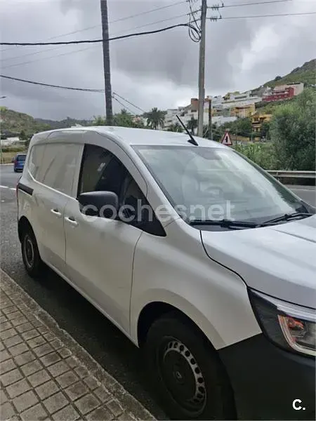 Usado Renault Kangoo Edition One 75 CV (55 kW) 2022 Blanco Monovolumen