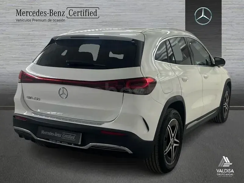 Usado Mercedes EQA250 AMG line 139 kW (190 CV) 2022 Blanco polar SUV