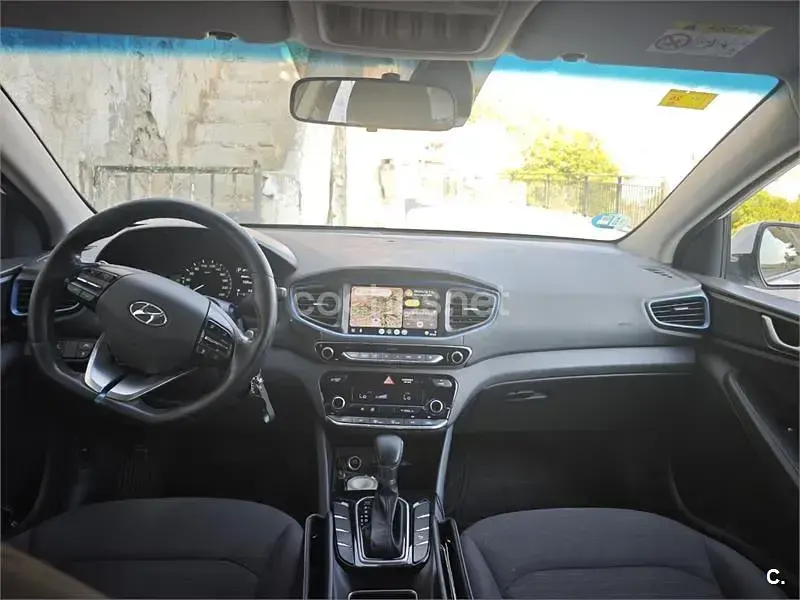 Usado Hyundai Ioniq 141 CV (103 kW) 2018 Blanco Utilitario
