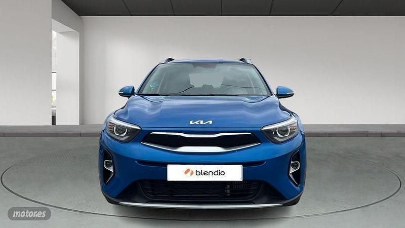 Usado Kia Stonic 100 CV (73 kW) 2025 Azul SUV