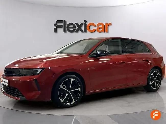 Usado Opel Astra Edition 110 HP (80 kW) 2024 Vermelho Citadino