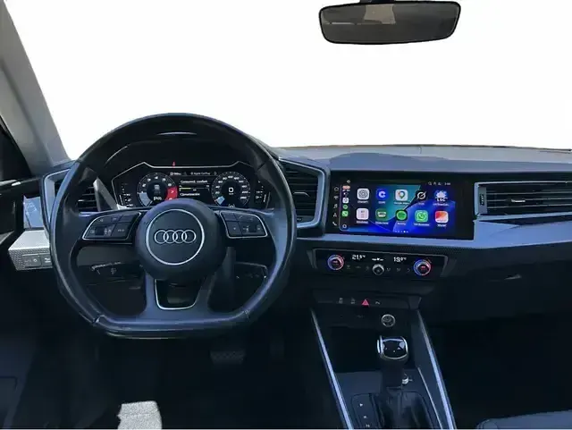 Usado Audi A1 110 CV (80 kW) 2023 Gris SUV
