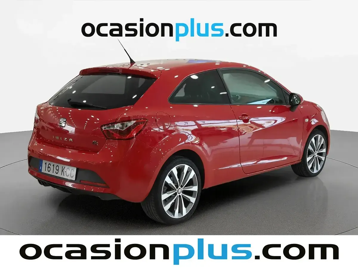 Usado Seat Ibiza Crono 110 CV (80 kW) 2017 Rojo