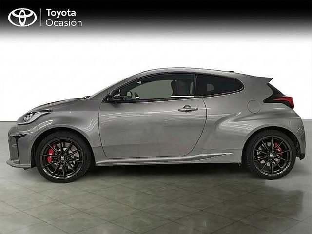 Nuevo Toyota Yaris 276 CV (202 kW) 2025 Gris / plata Utilitario