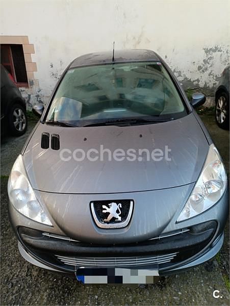 Usado Peugeot 206+ 75 CV (55 kW) 2010 Gris / plata Utilitario