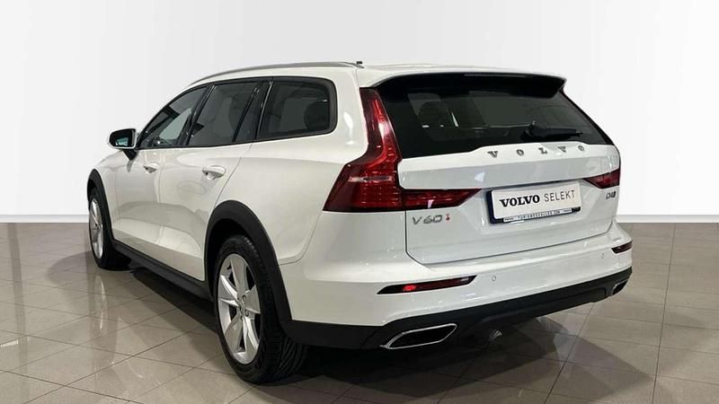 Usado Volvo V60 CC 190 CV (139 kW) 2020 Blanco Familiar